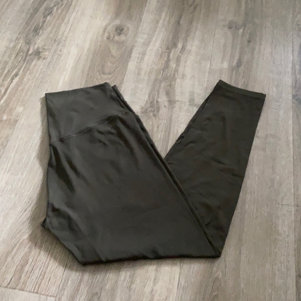 Aerie OFFLINE Real Me Hi-Rise 7/8 Leggings Large